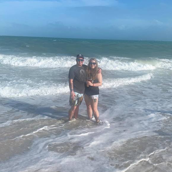 Meet your Posher, Cassandra - Picture 1 of 1